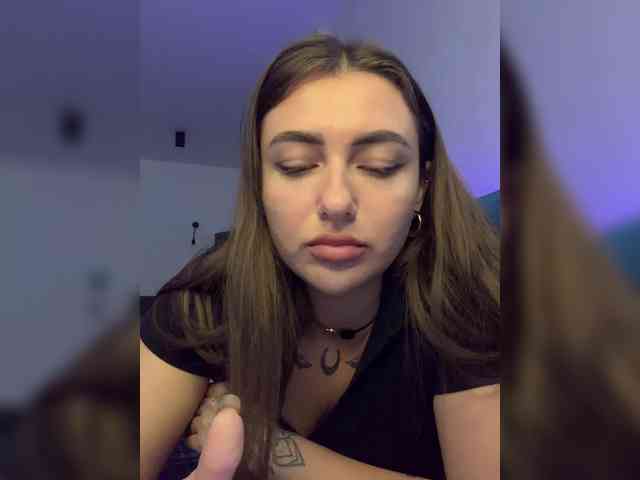 WILDGIRL webcam