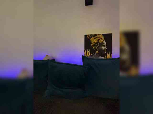 WILDGIRL Live Webcam on BongaCams