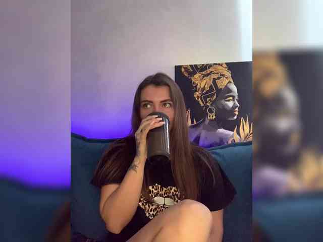 WILDGIRL webcam