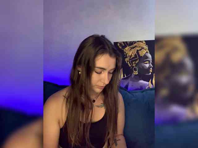 WILDGIRL webcam