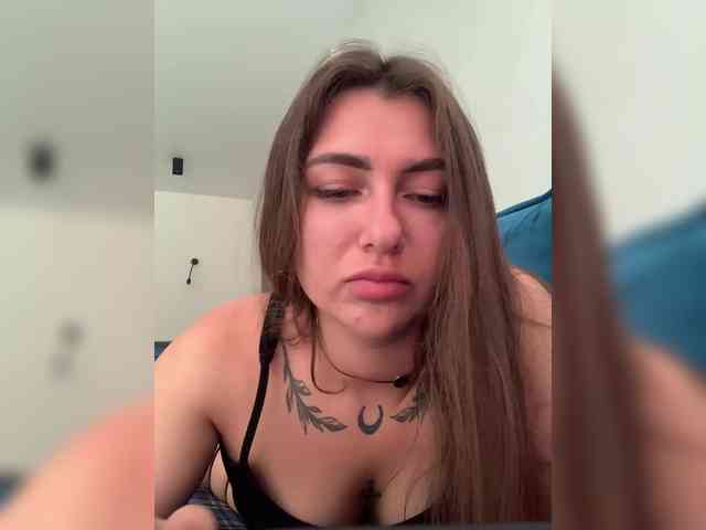 WILDGIRL webcam