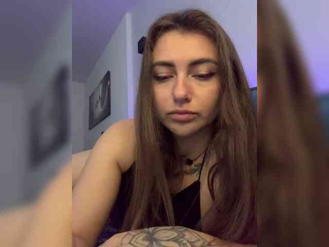 WILDGIRL webcam