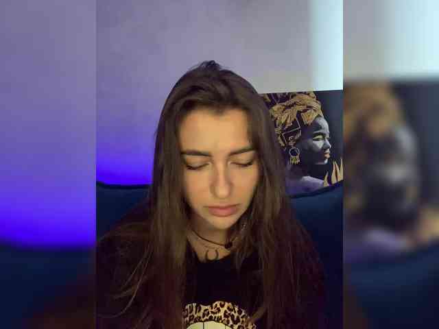 WILDGIRL webcam