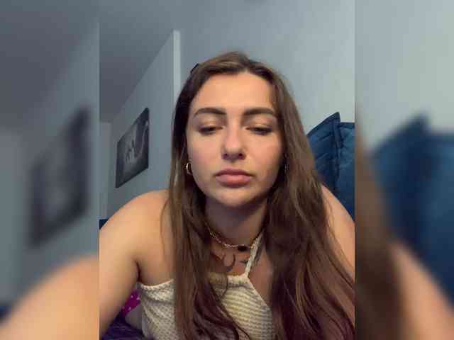 WILDGIRL webcam