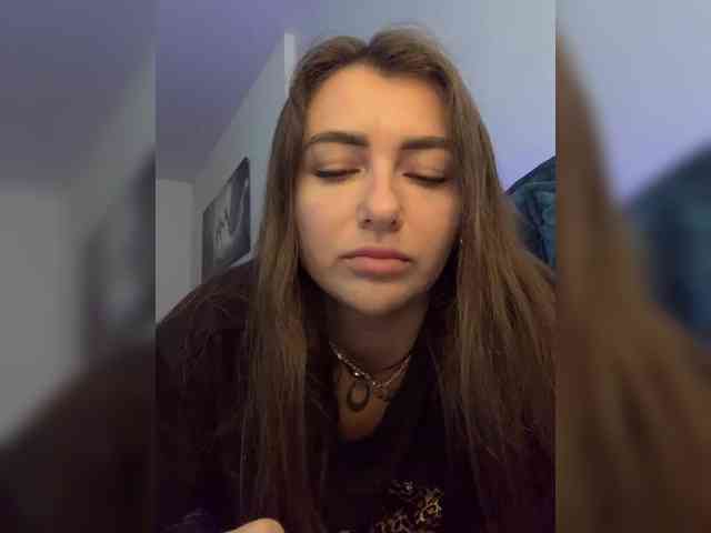 WILDGIRL webcam