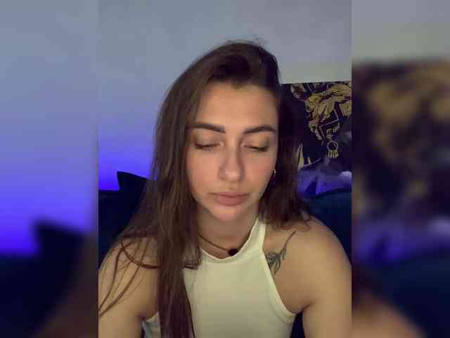 WILDGIRL webcam
