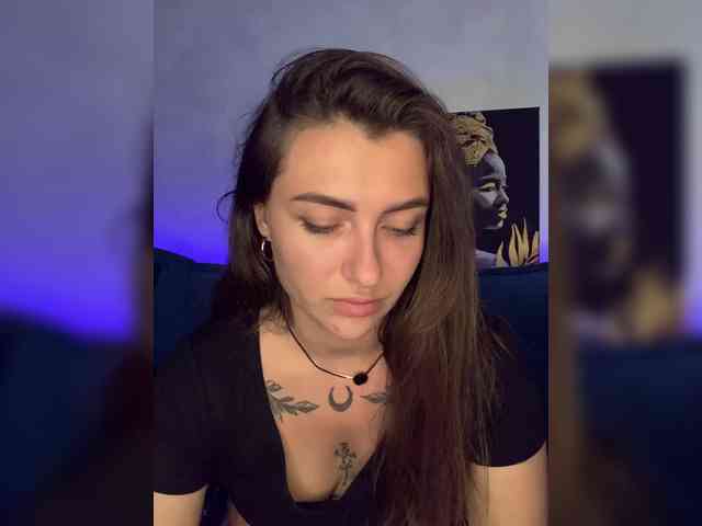 WILDGIRL webcam