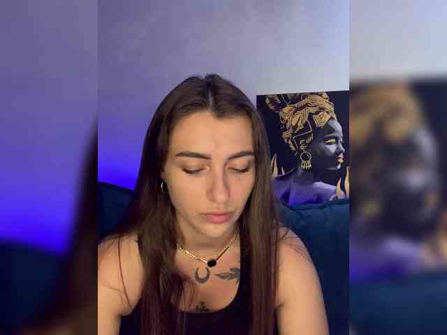 WILDGIRL webcam