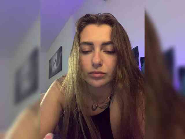 WILDGIRL webcam