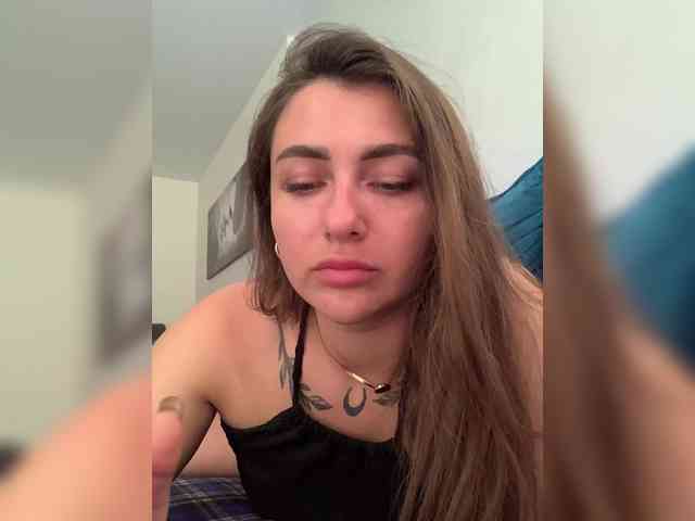WILDGIRL webcam