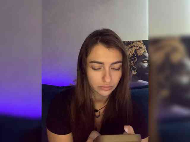 WILDGIRL webcam