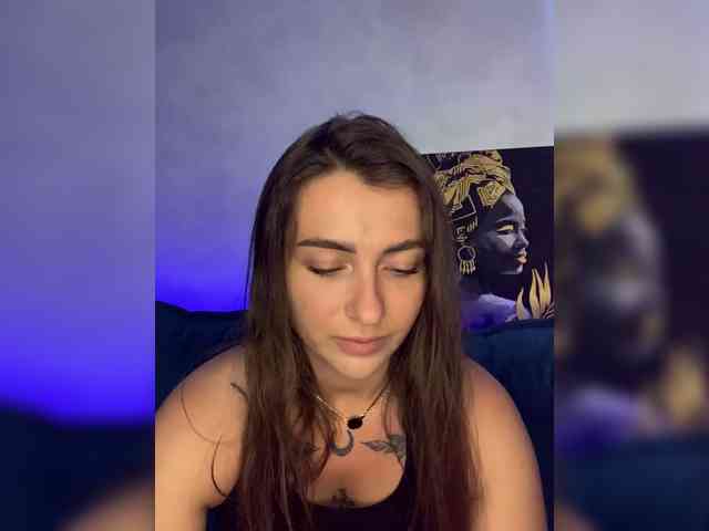 WILDGIRL webcam