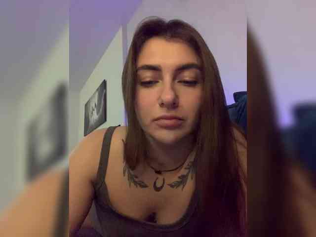 WILDGIRL Live Webcam on BongaCams