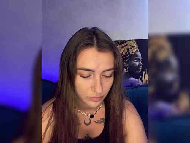 WILDGIRL webcam