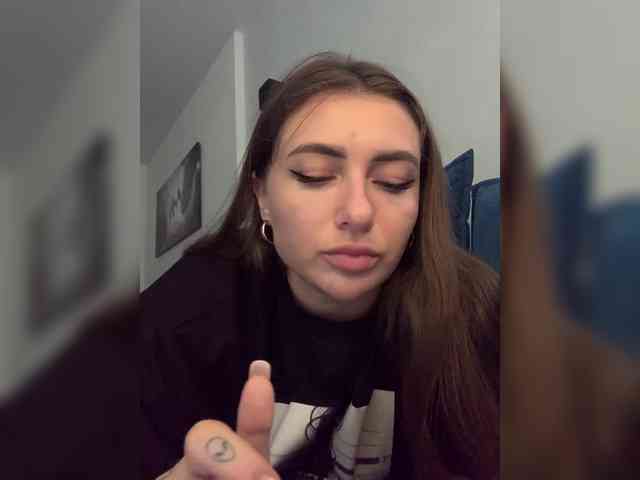 WILDGIRL webcam