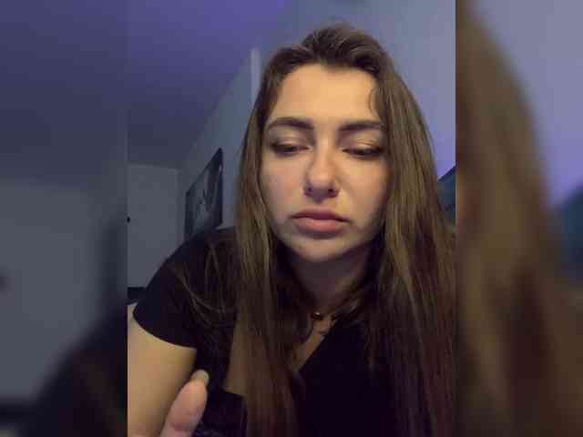 WILDGIRL webcam