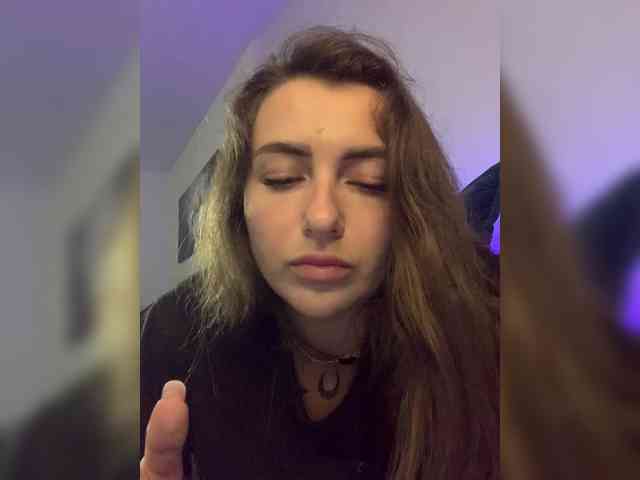 WILDGIRL webcam