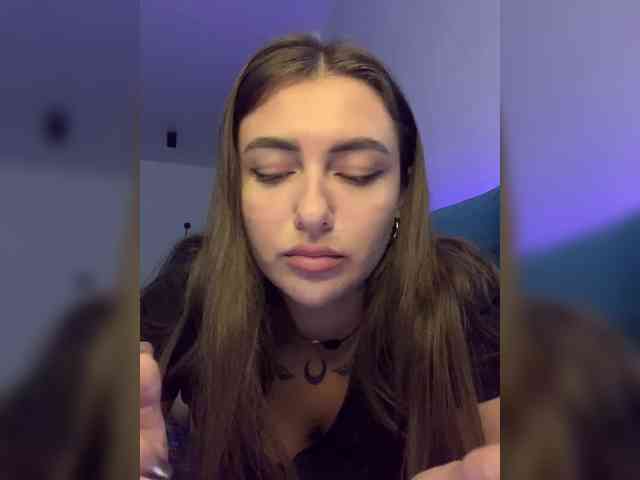 WILDGIRL webcam