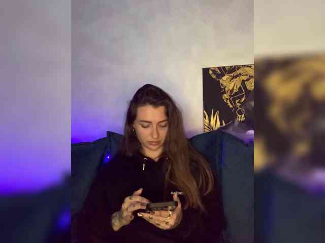 WILDGIRL webcam