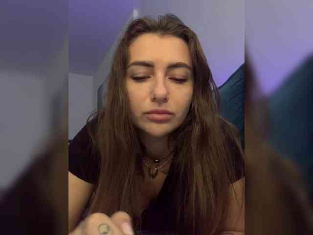 WILDGIRL webcam