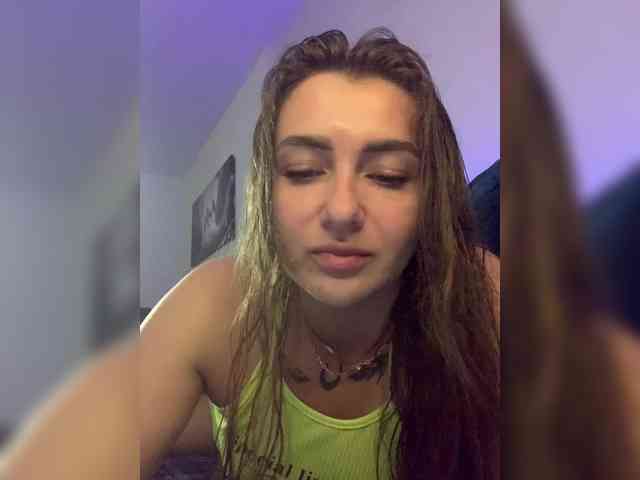 WILDGIRL webcam