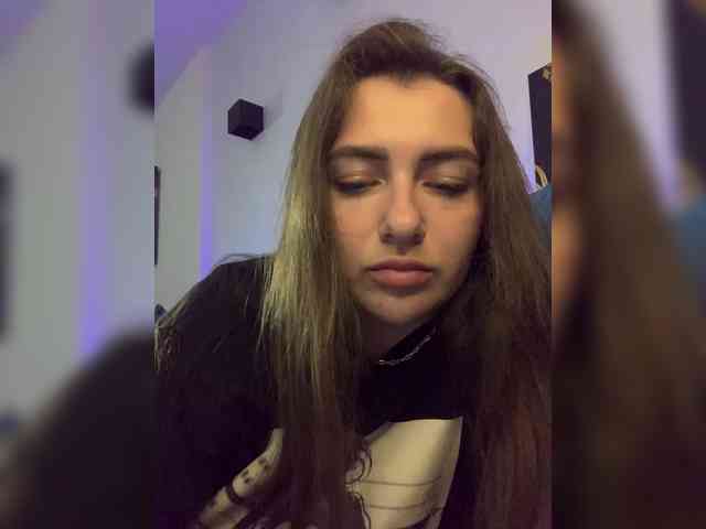 WILDGIRL webcam