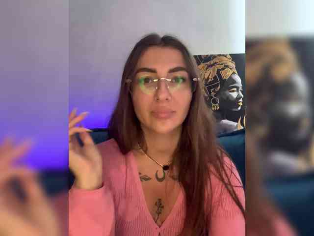 WILDGIRL webcam