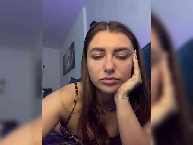 WILDGIRL webcam