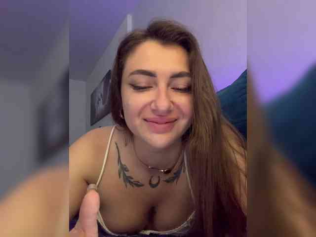 WILDGIRL webcam