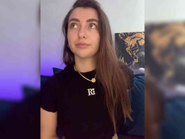 WILDGIRL webcam