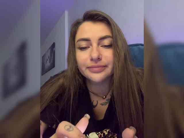 WILDGIRL webcam