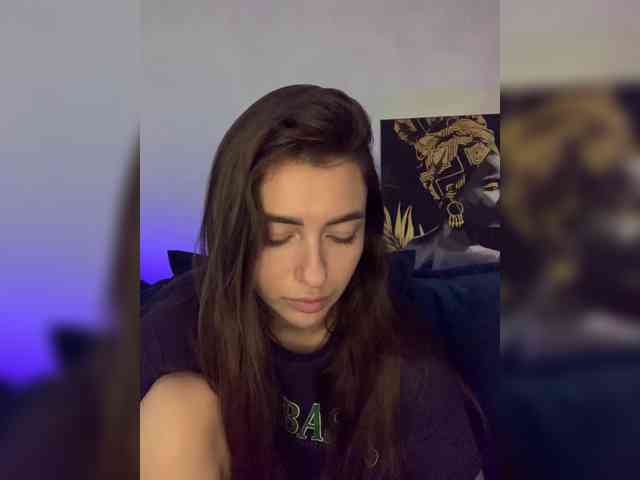 WILDGIRL webcam