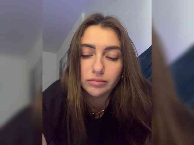WILDGIRL webcam