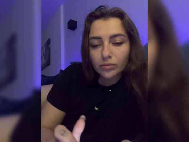 WILDGIRL webcam