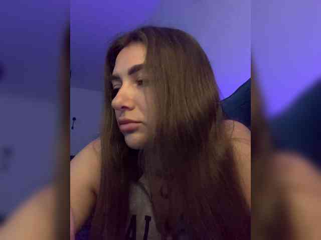 WILDGIRL webcam