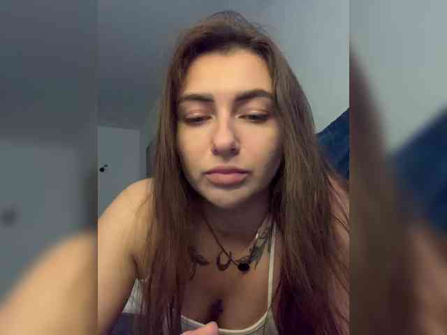 WILDGIRL webcam