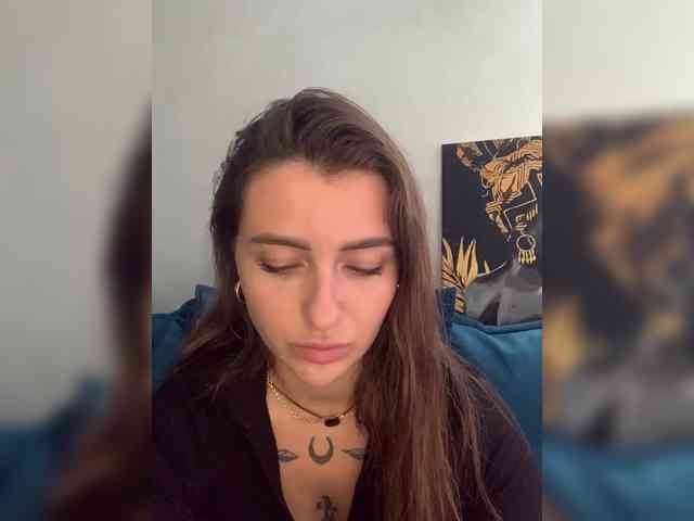 WILDGIRL webcam