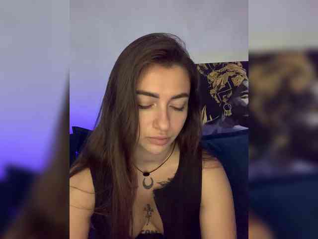 WILDGIRL webcam