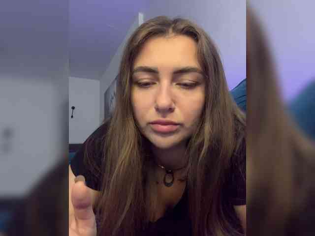 WILDGIRL webcam
