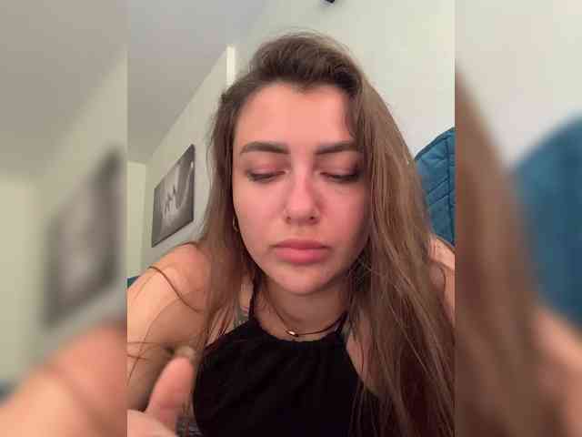 WILDGIRL webcam