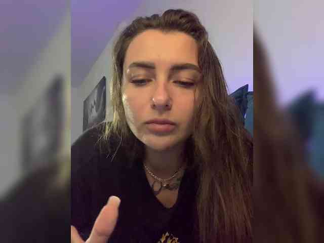 WILDGIRL webcam