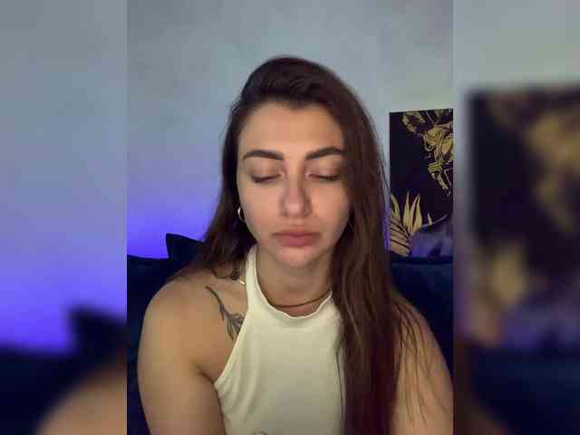 WILDGIRL webcam