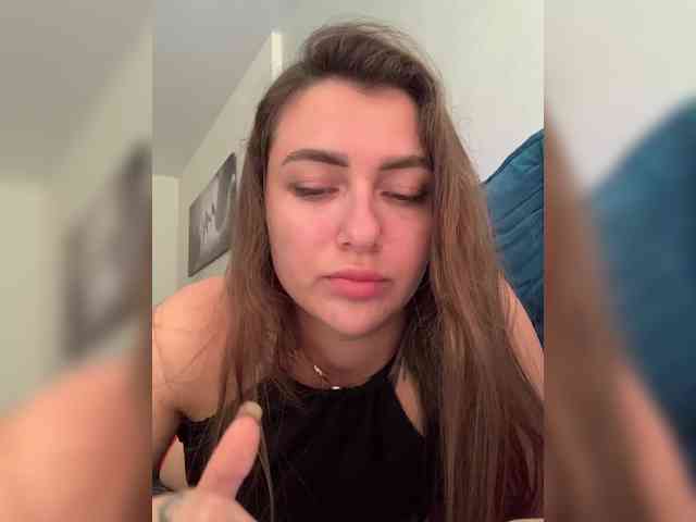WILDGIRL webcam