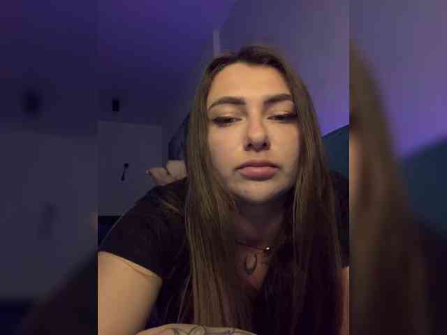 WILDGIRL webcam
