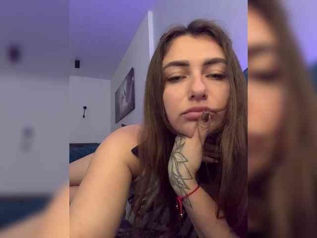 WILDGIRL webcam