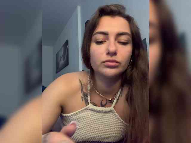 WILDGIRL webcam