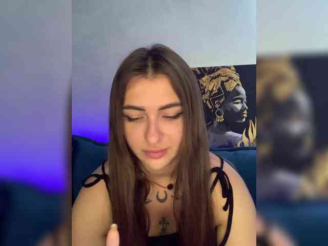 WILDGIRL webcam