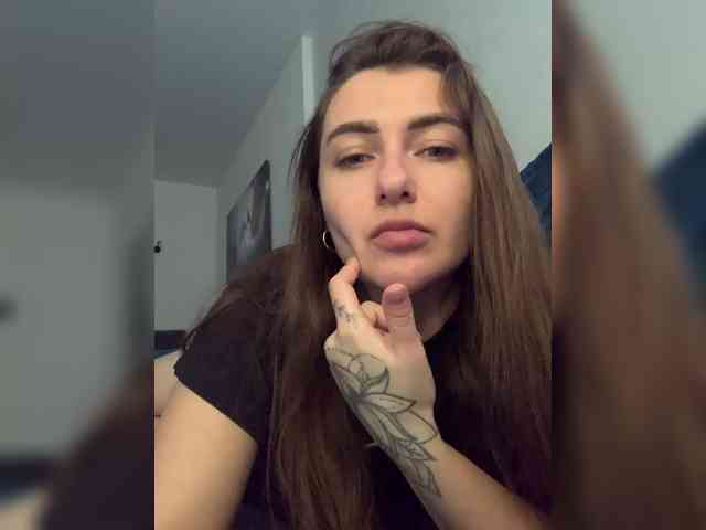 WILDGIRL webcam