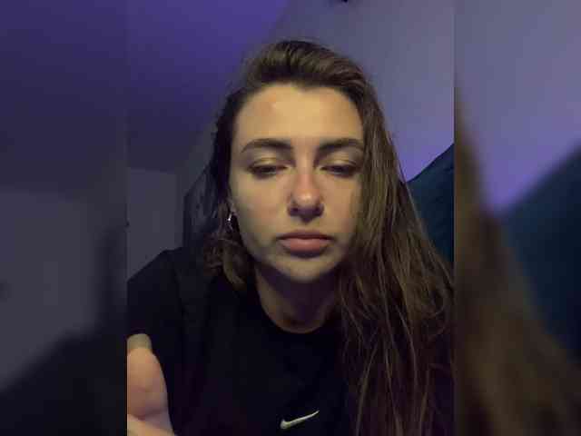 WILDGIRL webcam