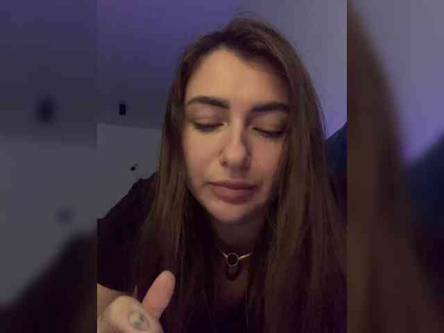 WILDGIRL webcam